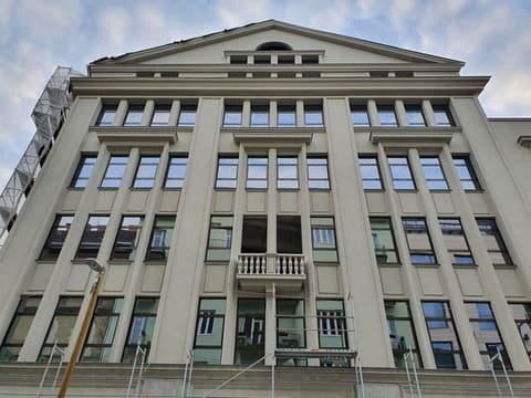 A Corvin Áruház műemléki rekonstrukciója – alumínium homlokzati szerkezet
