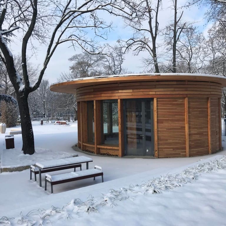 A Vakok kertje kör alakú pavilonja a Városligetben